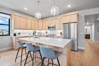 Mountain View Magic at Mayflower Lakeside by Park City Vacations -  - 4