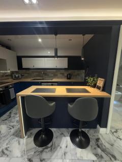 Cloud Quarters II - 7