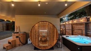 Bouldin Modern - Luxury Wellness Retreat - 6