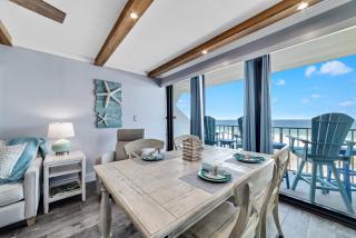 Island Winds East Condo 402 - 1