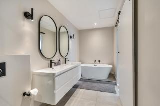 Trendy Sea Point Studio - 5