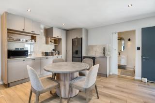 Trendy Sea Point Studio - 1