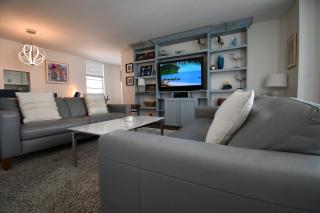 Lido Harbour Towers #507 Lido Key & Private Beach! - 2