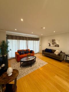 Charming Ensuite Retreat in a Premier Location - 2