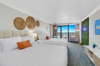 Surf Pavilion by StayMareni - Neon 2 Queen Beds Suite - 0