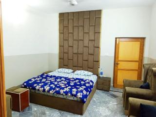 Skyline Serenity Guest House - 2