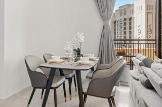 VayK - Spacious 2BR in Dubai Creek Harbour - 1