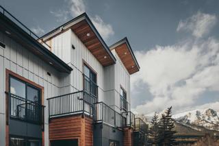 Basecamp Suites Canmore - 9