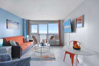 Coral Sea by StayMareni - Oceanfront Paradise - 4