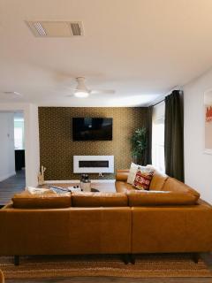 Pool | Pickleball | Fire Pit | Games | SATX Oasis - 4