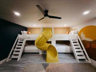 Pool | Pickleball | Fire Pit | Games | SATX Oasis - 2