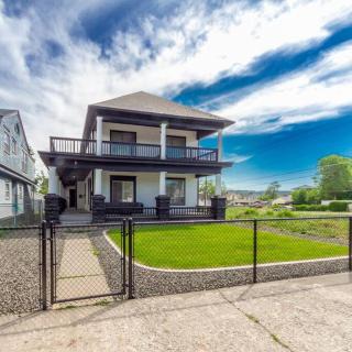 Historic 3 Bed 1 bath Near Downtown Spokane - 9