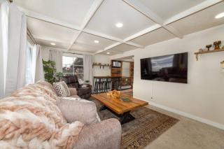 Adorable 2 BD 1 BTH Home Minutes Away from Gonzaga - 0