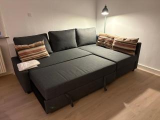 Bright and spacious 3 bedroom with balcony close to the city - 4