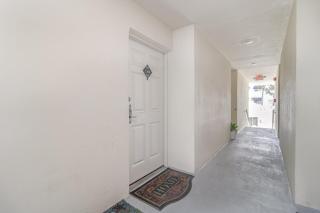 Royal Mansions 1306 - 3