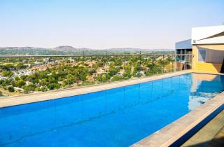 Menlyn Maine luxury appartment - 6