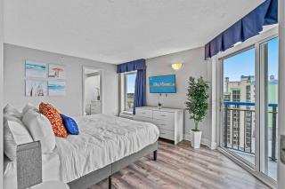 Deja View by StayMareni - Double Oceanfront Suite - 4