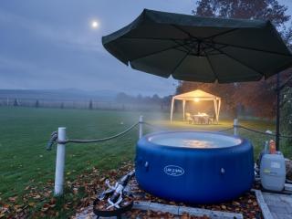 Nuka House - Teatr Natury z Jacuzzi - 9