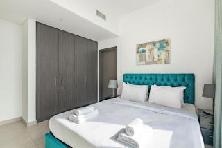 Central 2BR Downtown Views EB - 1