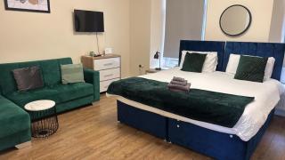 Apartment 3- 216 high Street - 0