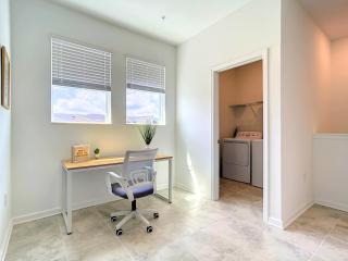 Luxury 3BR Vacay with 2 clubhouses & Waterpark - 5