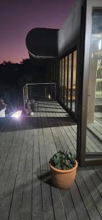 Lazey Bazely Beach Cottage - 1