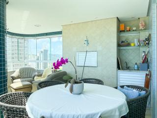 Amplo apartamento vista mar - 2