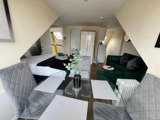 Apartment 5- 216 High Street - 0