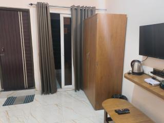 Hotel Tropical Inn near Downtown - 4