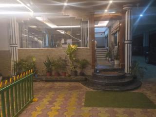 Hotel Tropical Inn near Downtown - 2