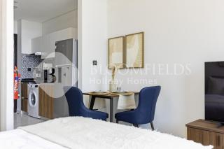 Bloomfields Homey Stu The Gate Masdar - 7