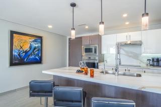 Marvelous 2 bedroom condo Encantame Towers Velero 102 - 2