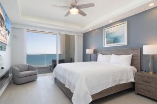Breathtaking 2 BR 25 Bath Corner Beach Front Condominium Encantame 505 - 4