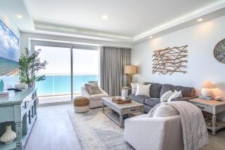 Amazing 2 bedroom Beach Front Condominium at Encantame E1102 - 7