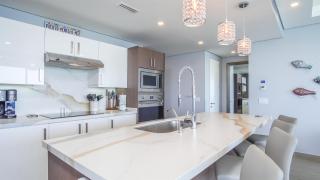 Spectacular Ocean View Condo Verano 2205 Encantame Towers - 2