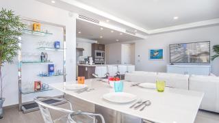 Breathtaking 2 bedroom condominium (E205) - 4