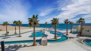 Breathtaking 2 bedroom condominium (E205) - 0