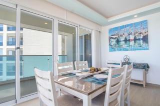 Confortable 2 bedroom condo Encantame Towers Verano 905 - 3