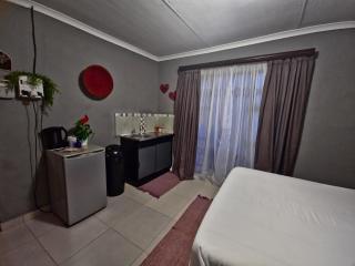 Akwaaba Fie Guesthouse - 2