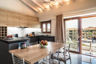 Emily Apartments - 3