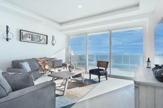 Stay in Luxury/Splash in New Lazy River this Winter Encanatame Towers 902 - 5