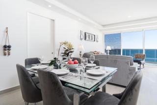 Stay in Luxury/Splash in New Lazy River this Winter Encanatame Towers 902 - 3