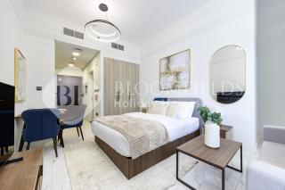 Bloomfields Elegant Pool View Stu The Gate - 2