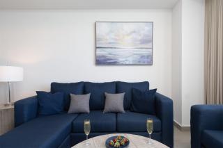 Relax and Splash in Paradise Encantame Towers C 1703 - 4