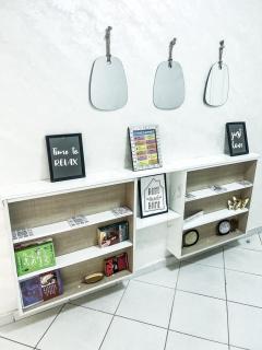 2 bedrooms, living room, security, free parking, central - 6