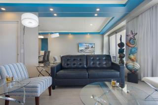 Modish 2 BR Condo at Encantame Towers Velero 2204 - 6