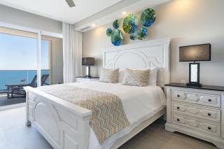 Modish 2 BR Condo at Encantame Towers Velero 2204 - 1