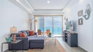 Lavish 1 bedroom Beach Front Condominium Encantame C-1403 - 9