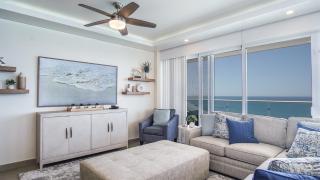 Luxury modern condo at Encantame Towers E1405 - 9