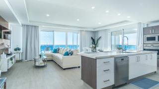 Impressive & beautiful 3 bedroom unit Ocean Front Encantame Velero-2301 - 9